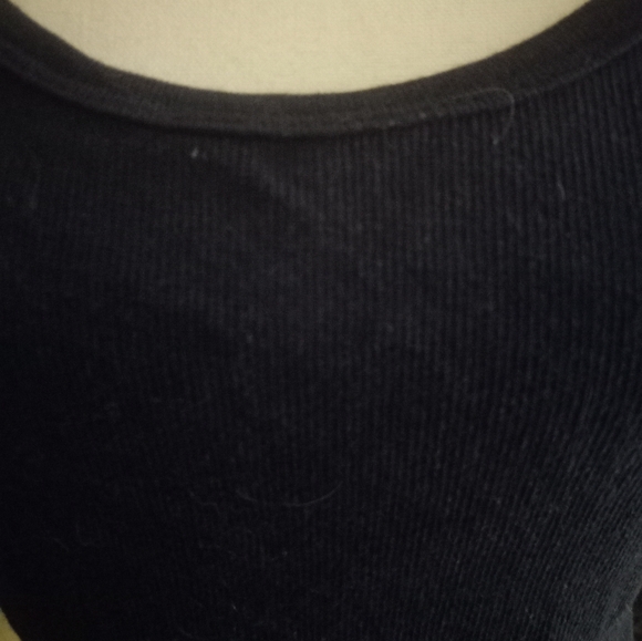 Used,not new navy camisole,tank top ribbed knit. size is medium. - Picture 3 of 3